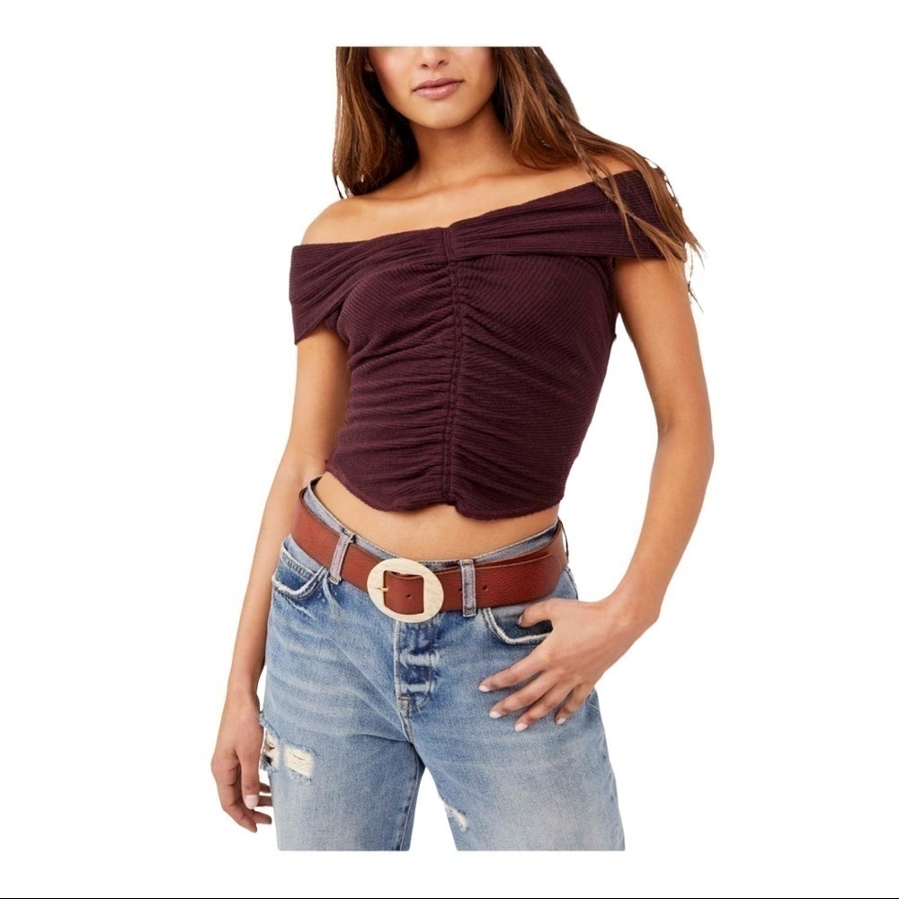 ♥️FREE People♥️off the shoulder crop top size (Small)
